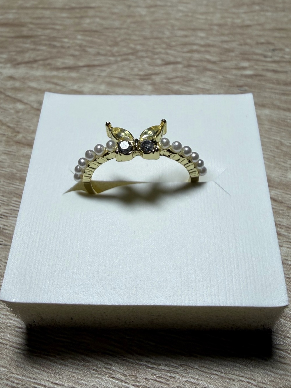 🦋✨ Gold Butterfly & Pearl Adjustable Ring ✨